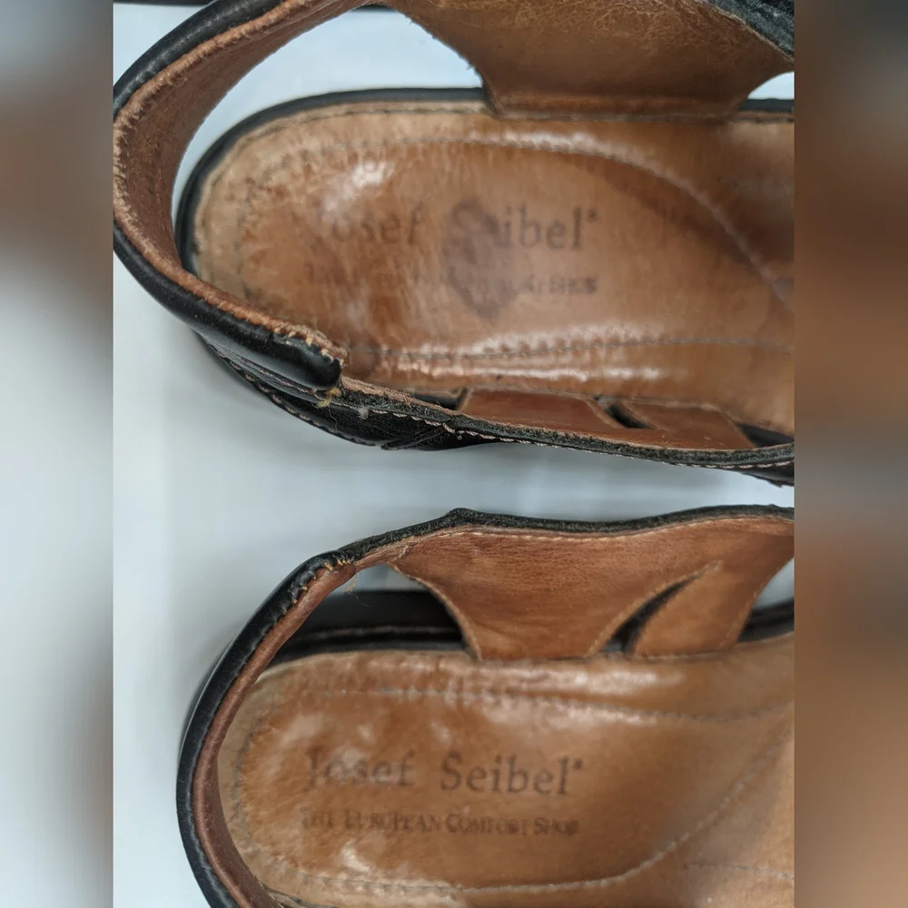 Josef Siebel JIM 05 Slip-ons with front and back straps SZ 8